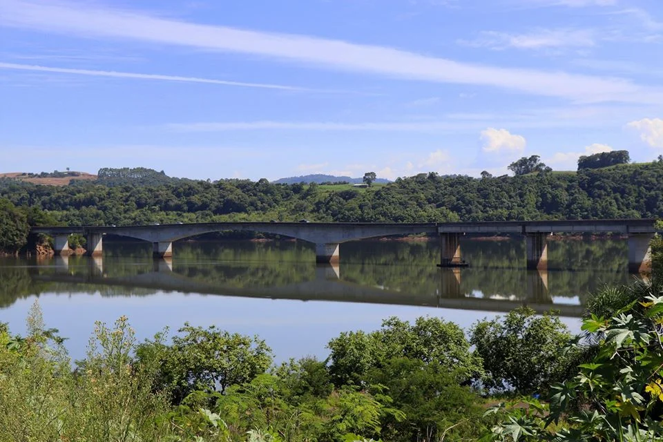 Ponte sobre o Rio Uruguai